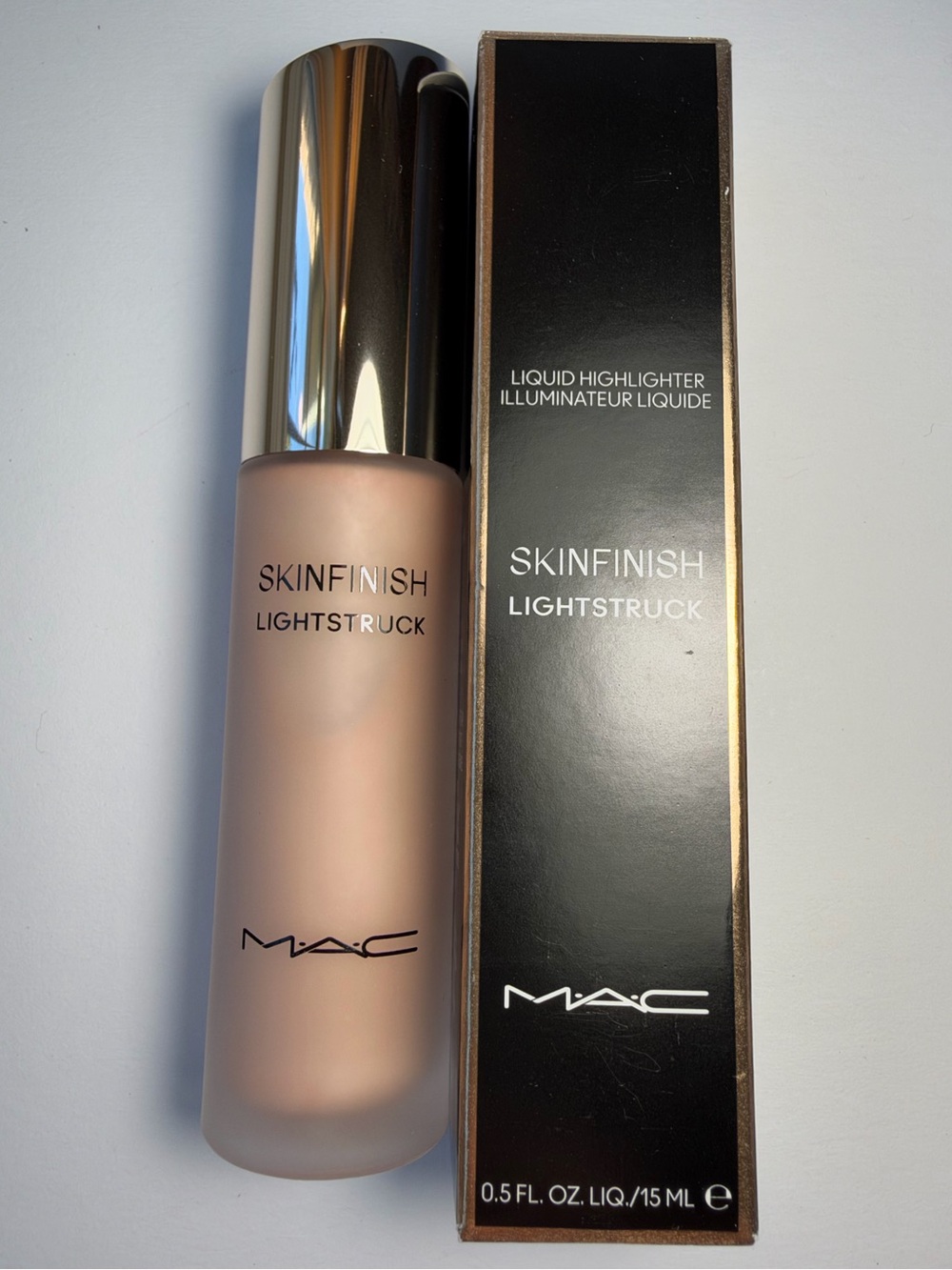NWT🌷MAC Cosmetics Skinfinish Lightstruck Liquid Highlighter in Lightscapade